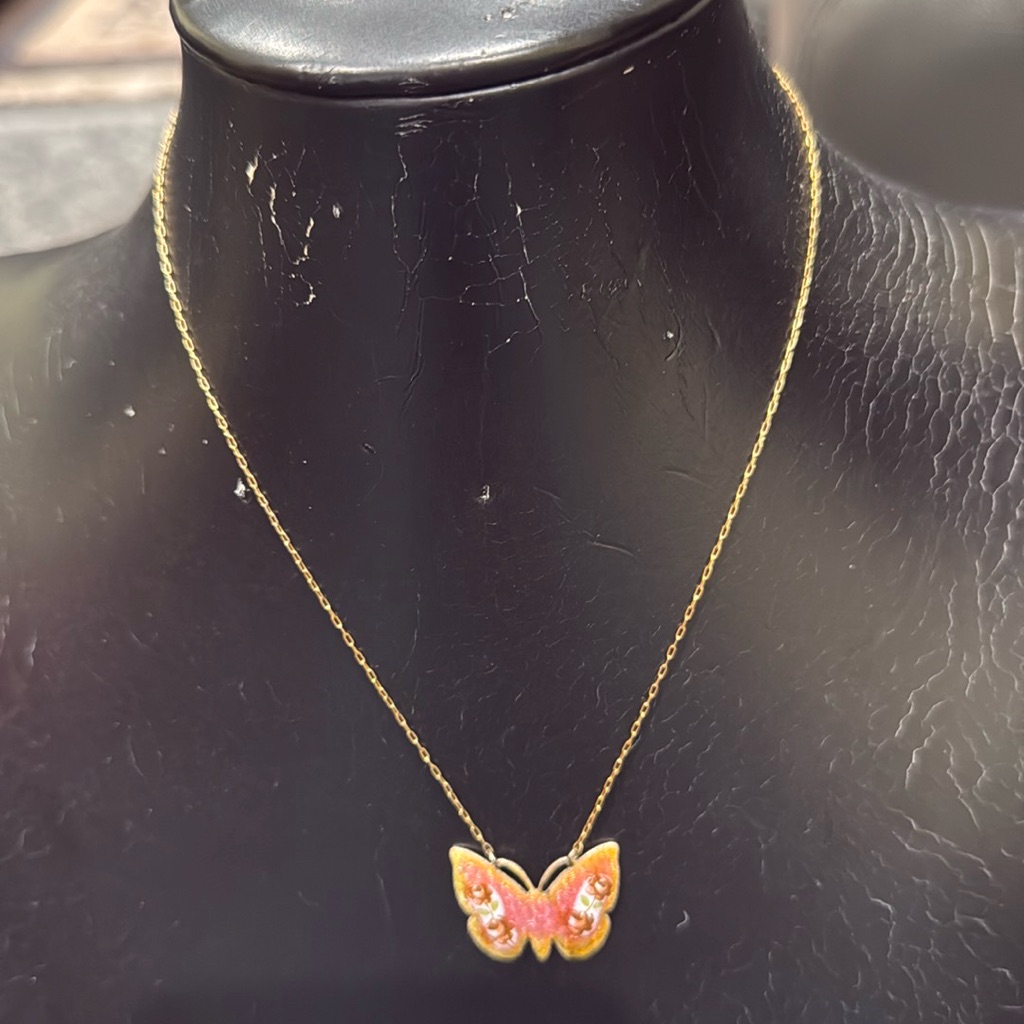 Vogue Butterfly Charm And Necklace 19$